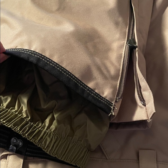 Burton Khaki Utility ski pants men’s size large - Picture 12 of 12